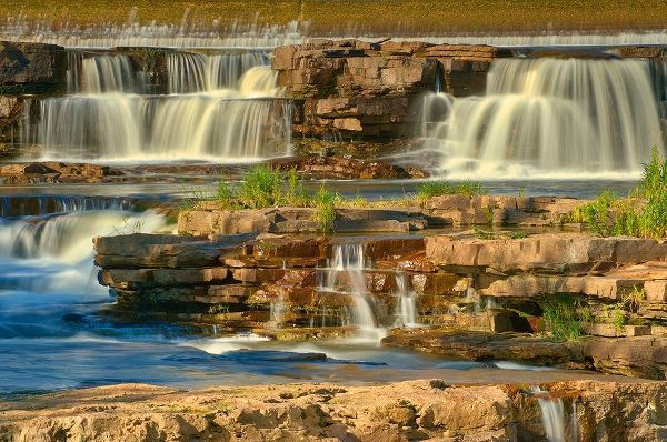 Canada-Ontario-Carleton Place Mississippi River waterfalls